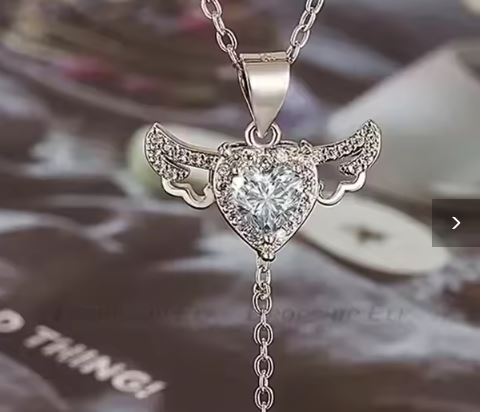 Gargantilla alas de Ángel